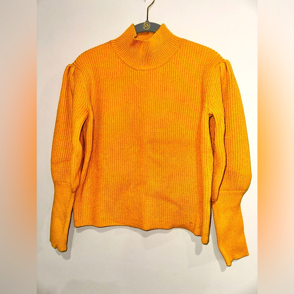 NWOT• Do + Be •Puff Sleeve Turtleneck Sweater • Color: Mustard • Size L